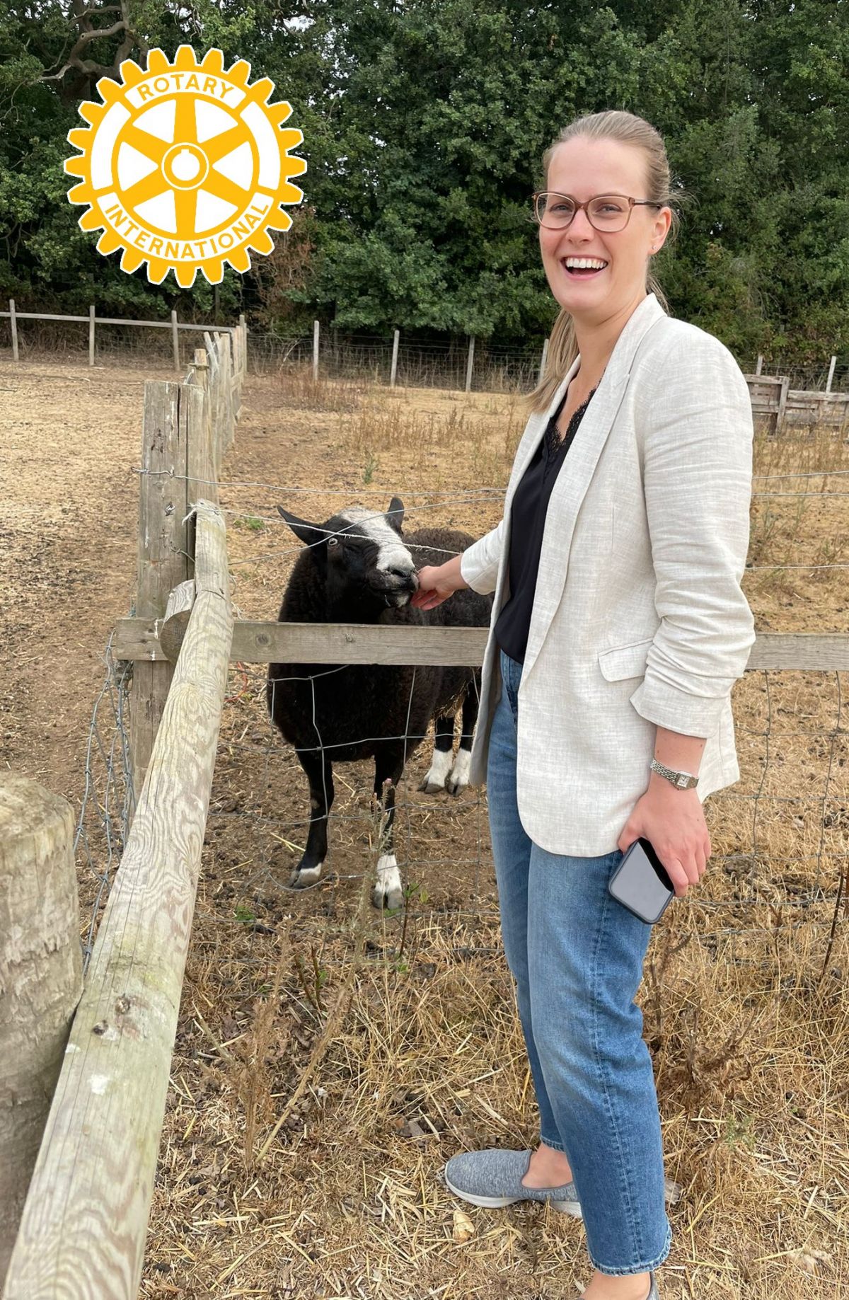 A visit to Yarra Farm, Stanway Green Rotary Club of Colchester Camulos